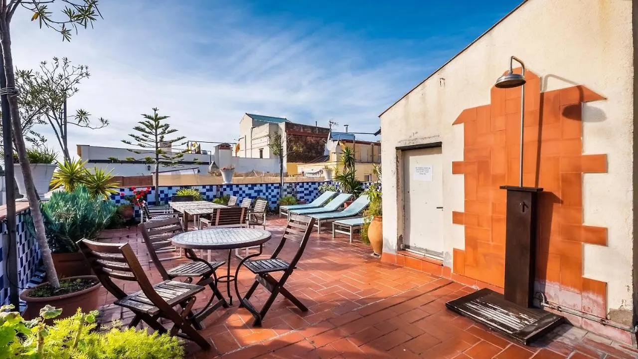 Apartamentos El Pintor location